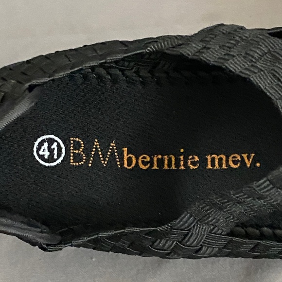 NEW IN BOX Bernie Mev Yvonne Black Woven Peep-Toe Wedge ShoesWo size 10(EU41) - Picture 4 of 10
